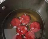 A picture of step 4 of Beetroot Balushahi.