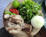 Hình bước làm 1 của món Lưỡi heo trộn hành tây