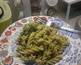 Foto langkah ke 3 dari resep Pesto e Pollo a la Genovese.