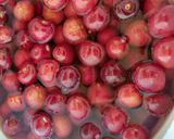 Cseresznyebefőtt télire recept fázis 1 fotója