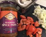 A picture of step 1 of Mushroom & Almond Madras.