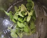 A picture of step 2 of Lemon mojito or mocktail.