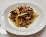 洋蔥炒牛肉(日式風味)的食譜步驟6照片