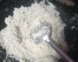 चावल के आटे की कतली (chawal ki aate ki katli recipe in Hindi) रेसिपी चरण 1 फोटो