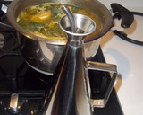 Foto del paso 7 de la receta: Garbanzos caldosos con pollo y acelgas