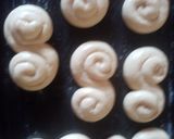 A picture of step 7 of Bread rolls.