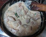 A picture of step 1 of Garlic lemon paper chicken.