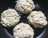 A picture of step 4 of Easy Pan-fried Daikon-mochi (White radish cake) with Oat Flour.