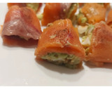 Foto del paso 5 de la receta: Rollitos de salmón ahumado