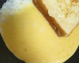 A picture of step 5 of Easy Egg 'n Cheese Sandwich.