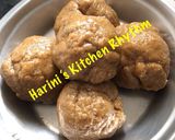 A picture of step 7 of Til ka pooran poli.