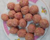 Foto langkah ke 2 dari resep Semur Bola-bola Daging Cincang.