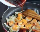 Foto langkah ke 2 dari resep Udang goreng mentega.