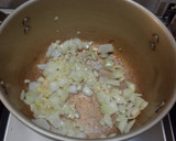 Foto langkah ke 2 dari resep Sop Sirip Salmon.