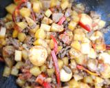 Foto langkah ke 8 dari resep Semur kering daging giling-kentang-telor puyuh.