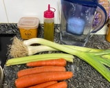 Foto del paso 1 de la receta: Crema de zanahoria, puerro y apio - Olla GM D