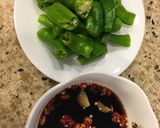 A picture of step 4 of Braised pork belly w twisted green pepper.