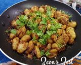 A picture of step 4 of Koorka/Chinese Potato Stir Fry.