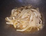 Foto langkah ke 3 dari resep Tumis Jamur Tiram.