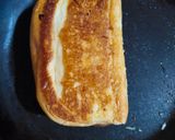 Foto langkah ke 6 dari resep Roti Bakar Biskuit Gurih Tanpa Keju.