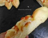 Foto langkah ke 8 dari resep Pizza panada (topping sayur).