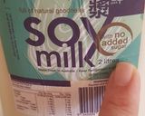 A picture of step 2 of Soy Milk and Black Grass Jelly.