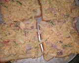 मिनी ब्रेड पिज़्ज़ा (mini bread pizza recipe in Hindi) रेसिपी चरण 3 फोटो