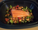Foto del paso 1 de la receta: Salmón con verduras al vapor (Thermomix)