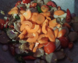 Foto langkah ke 4 dari resep Tumis Sawi Putih Wortel.