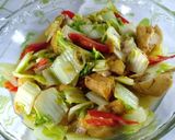 Foto langkah ke 5 dari resep Oseng Tahu Dan Sawi.