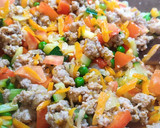 Foto del paso 3 de la receta: Patatas con carne picada y verduras al horno