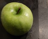 Une image de l'étape 1 de St Jacques en 2 façons à la pomme Granny Smith 🍏.