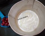 A picture of step 3 of Quick & Easy grapes cake.