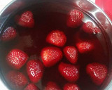 Foto del paso 3 de la receta: 🍰Gelatina rellena🍓