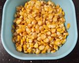 स्वीट कॉर्न कबाब रेसिपी (sweetcorn kabab recipe in marathi) रेसिपी स्टेप 2 फोटो 