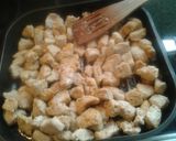 Zapiekanka z ziemniaków, marchewki, filetów z kury, i sosem pieczarkowym krok przepisu 1 zdjęcie