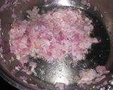 A picture of step 1 of Lasooni Methi Paneer.
