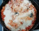 Foto del paso 1 de la receta: Arroz con marisco y chorizo