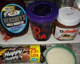 A picture of step 1 of Yummy biscuit shake.
