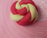Foto langkah ke 4 dari resep Bakpao Kepang Merah Putih.