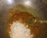 A picture of step 2 of Jhatpat onion capsicum sabji.
