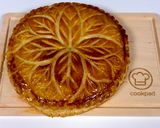 Une image de l'étape 8 de Galette à la crème d’amande.