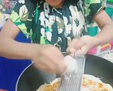 Foto langkah ke 3 dari resep Pizza Teflon anti gagal.