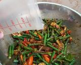 Foto langkah ke 4 dari resep Tumis Kacang Panjang &Tempe Bumbu Tauco.