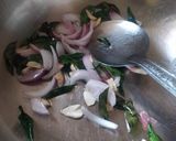 முருங்கை கீரை நூடுல்ஸ்(murungaikeerai noodles recipe in tamil) ரெசிபி ஸ்டேப் 4 புகைப்படம்