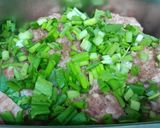 Hình bước làm 1 của món Thịt xay viên chiên