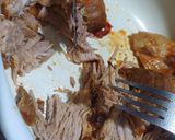 Foto del paso 5 de la receta: Bondiola Desmechada con Boniatos, Batata y Papines
