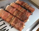 Une image de l'étape 5 de Asperges blanches au jambon cru, guacamole et crème de balsamique.