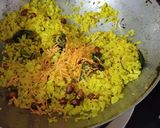 A picture of step 3 of Indori poha.