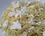A picture of step 4 of Spaghetti with herby, garlic roasted tomatoes and feta cheese .